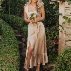 A-Line Fashion Tea-Length Backless Bridesmaid Dresses Gowns