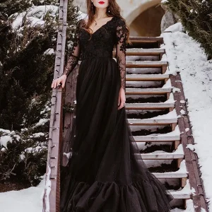 Lace A-Line Long Sleeves V-neck Backless Floor-Length Bridal Wedding Gown