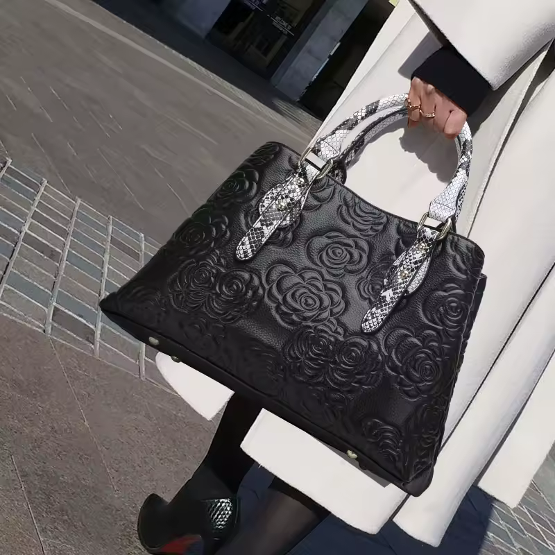Luxury Hand Bag, Large Capacity With Floral And Snake Pattern Design