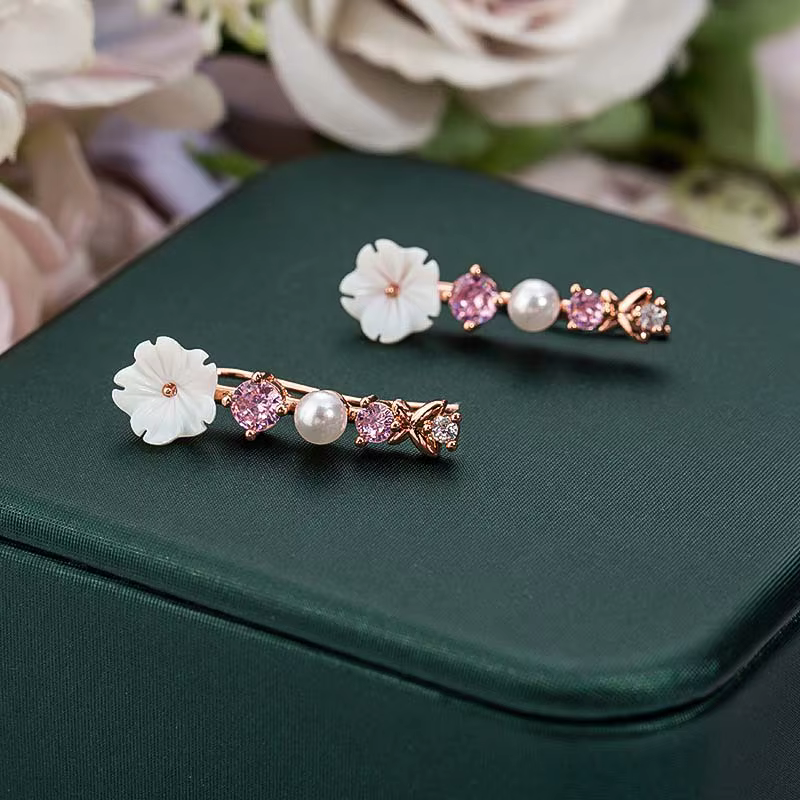 Rhinestone Flower Leaves Elegant Crystal Shell Flower Personality Earrings