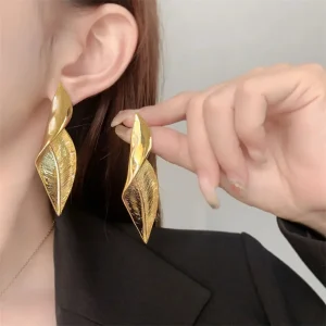 Vintage Metal Cold Style Geometric Exaggerated Leaf Niche Design Unique Copper Earrings 