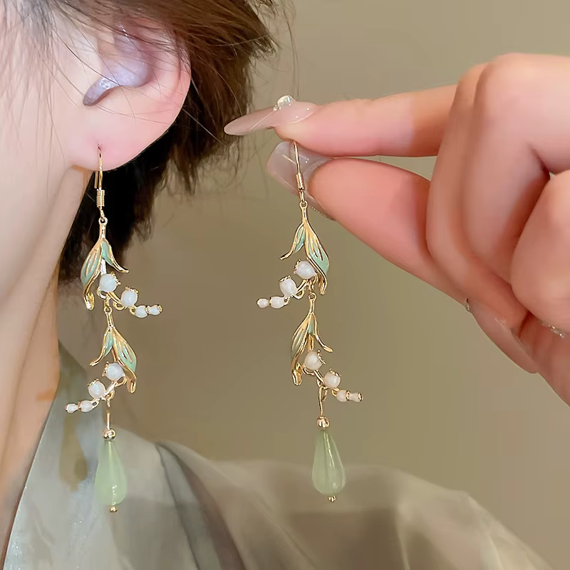 Vintage Valley Leaf Water Drop Resin Dangle Earrings