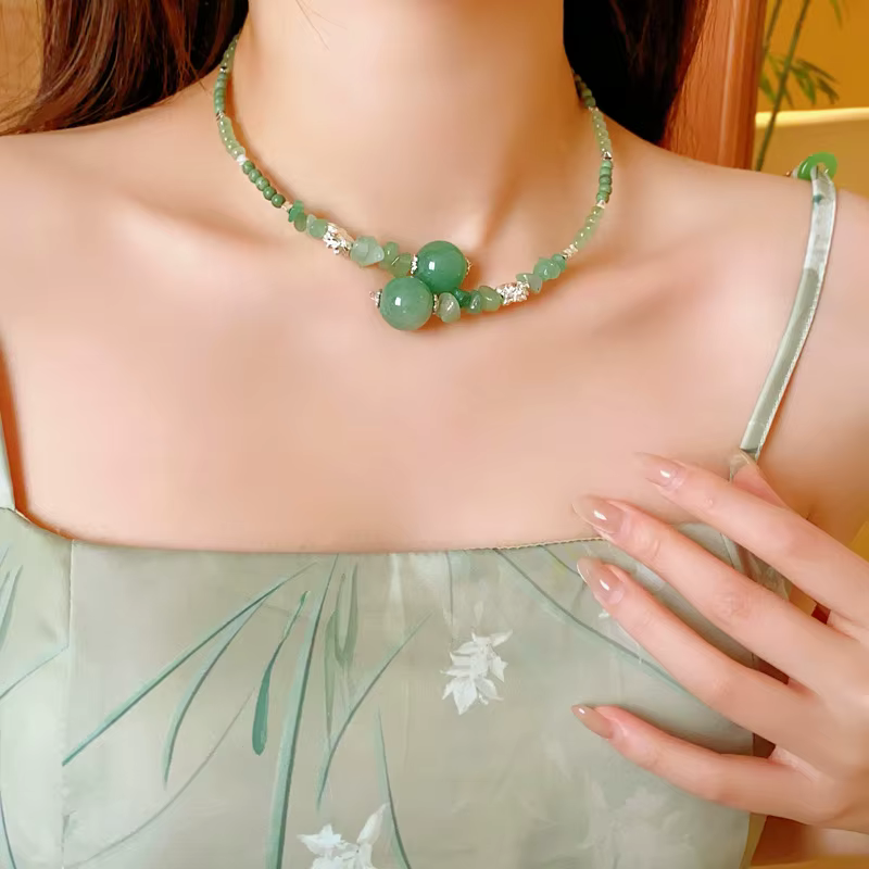 Vintage Zinc Alloy Eastern Style Jade Beaded Choker Necklace